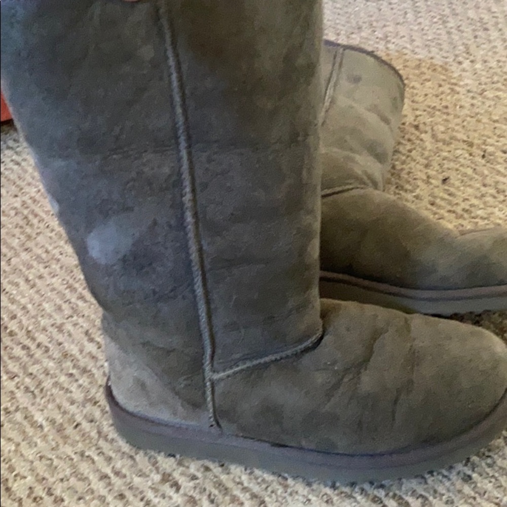 Tall ugg boots